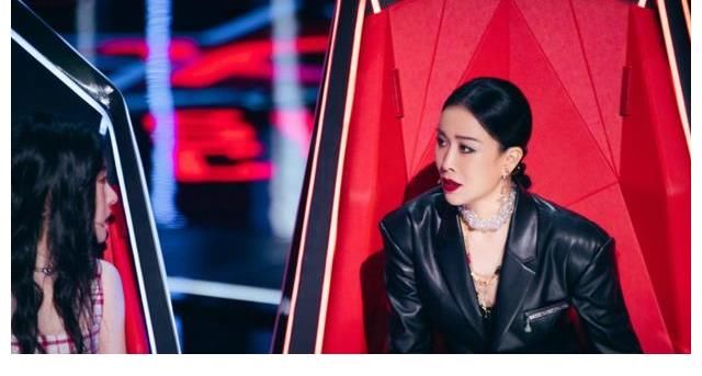 本季|《好声音》盲选结束那英将退出？男歌唱家替补，节目或陷三大困境