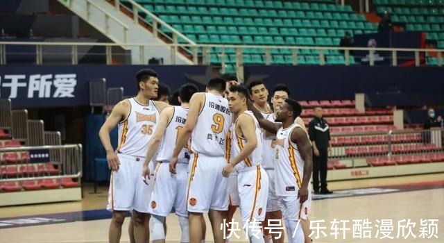 cb爭議！CBA賽區(qū)酒店設(shè)備簡陋，床太小，環(huán)境差，趙繼偉無語