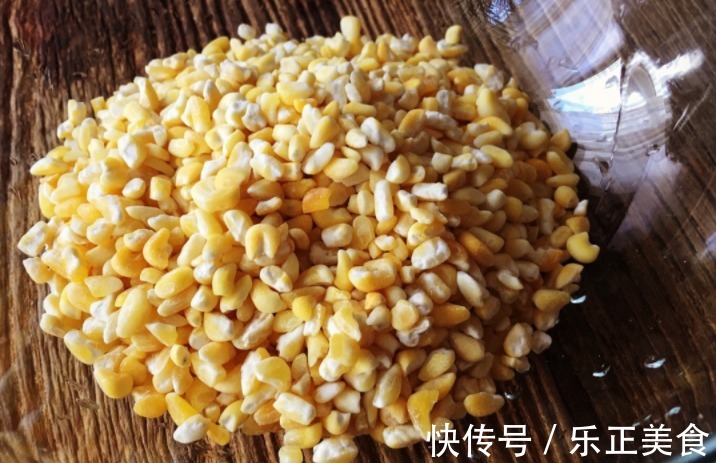 豆角籽|晚饭不知道吃点啥好,试试这碗粗粮粥,软糯香滑,体重悄悄下降