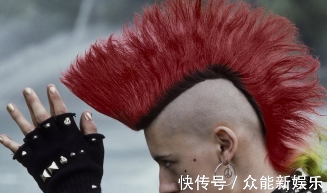 四胞胎|拿头发搞事情!围观全球夏日雷人发型。