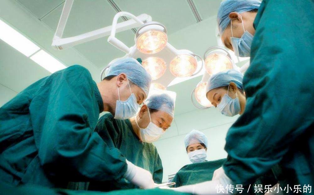 医生|为何剖腹产取出宝宝时间规定在15分钟?不为时辰,而是有科学道理