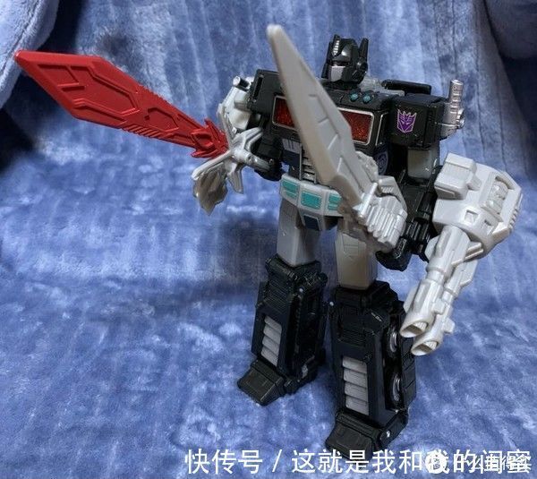 棋子|闲敲棋子落灯花 篇三十五：网飞暗黑擎天柱变形金刚