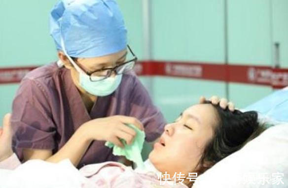 小鞠|“肚子还在动”,27岁产妇顺产双胞胎后大喊,医生检查出惊喜