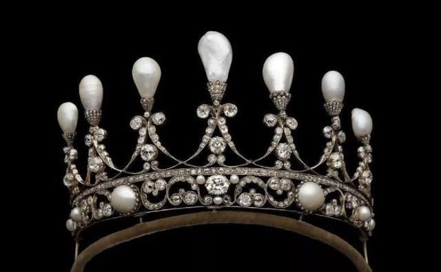 珍珠!欧洲皇室的尊贵皇冠,每一顶都美到极致,“珍珠控”的你不容错过!