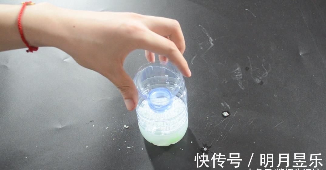 把冰糖和肥皂混合在一起, 解决了家家户户的难题, 简直太实用了