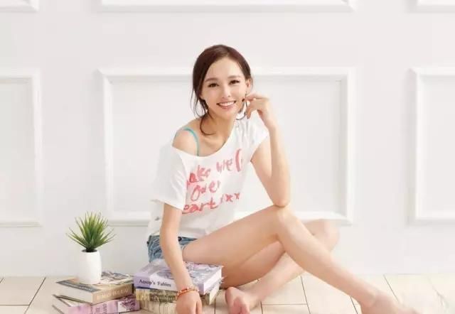 肉肉|坚持这个动作,相当于做了100个俯卧撑,甩掉腹部多余肉肉