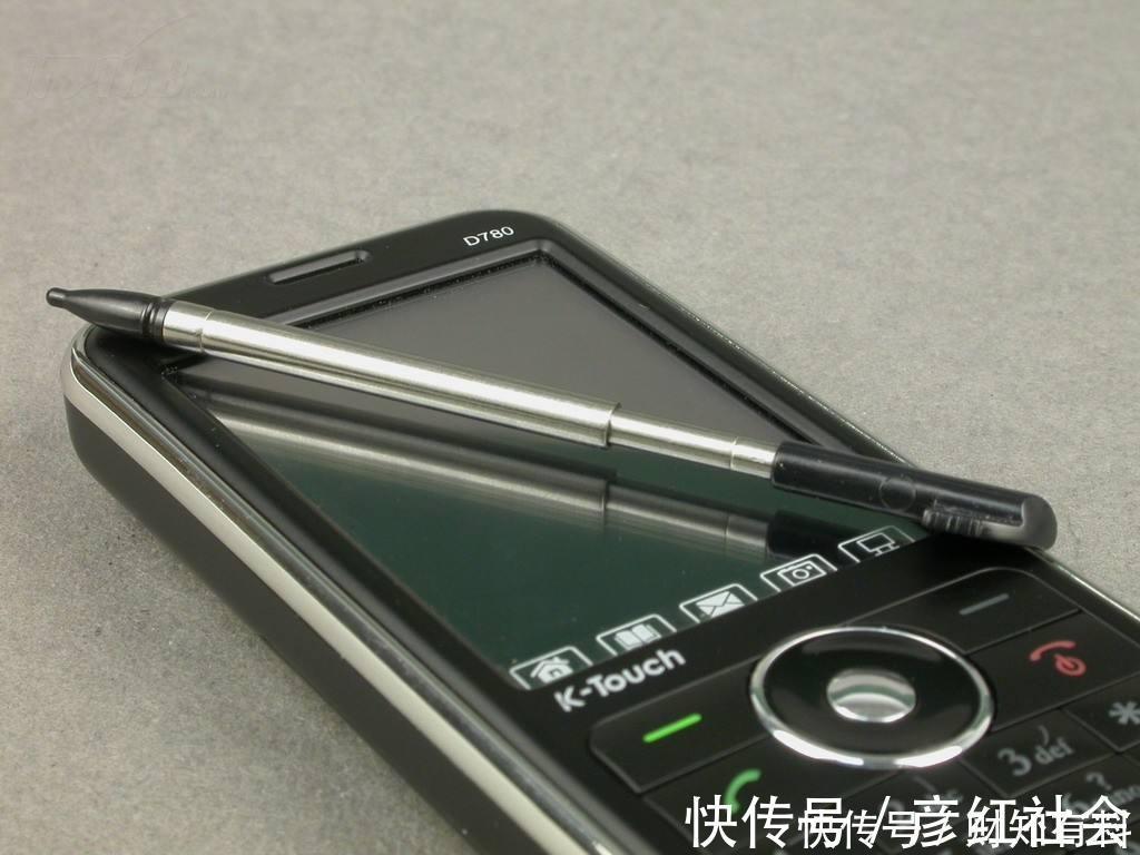oppo|没落的“国产机王”，辉煌时曾“吊打”华为，今却靠卖老人机求生