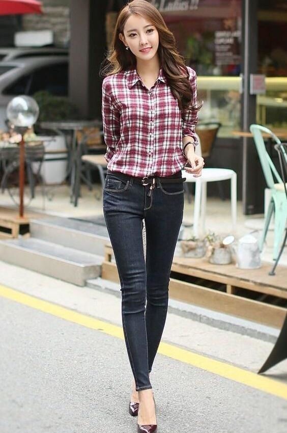 西装|西装搭配碎花裙的小美女,恰到好处呈现女人的气质魅力,看上去甜美又迷人