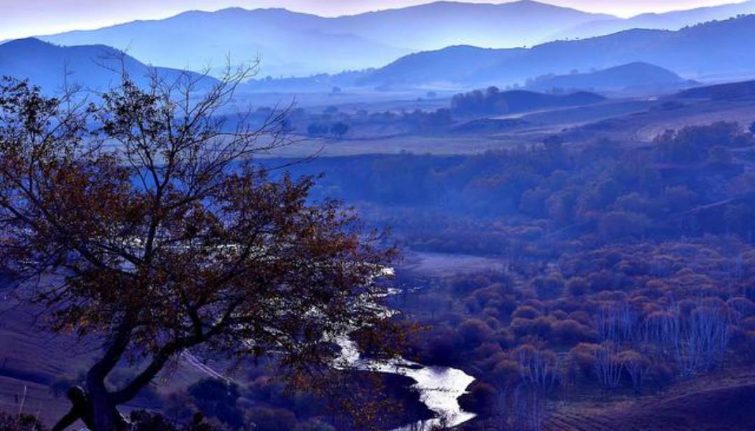 清代诗人赵翼一首唯美的诗,开篇两句很平淡,最后两句美得惊艳