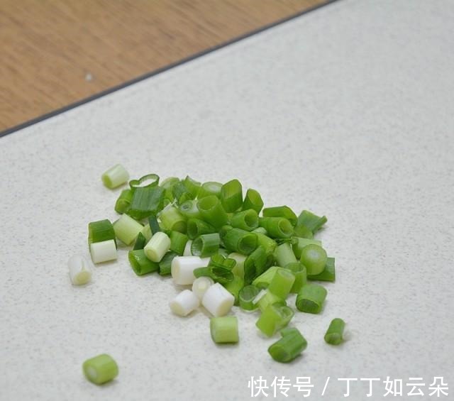 白菜豆腐煎蛋汤!