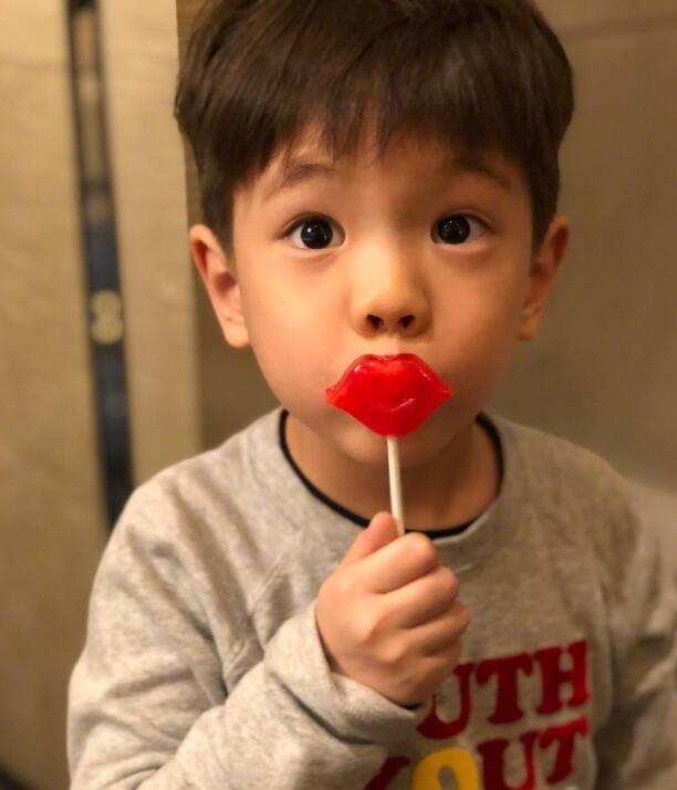 孩子|明星界“育儿扛把子”,应采儿和霍思燕,教育方式堪称教科书级别