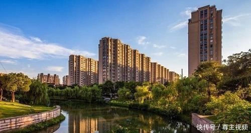 东户|过来人告诉你“能买中间户,不买边户”,这是为什么呢!