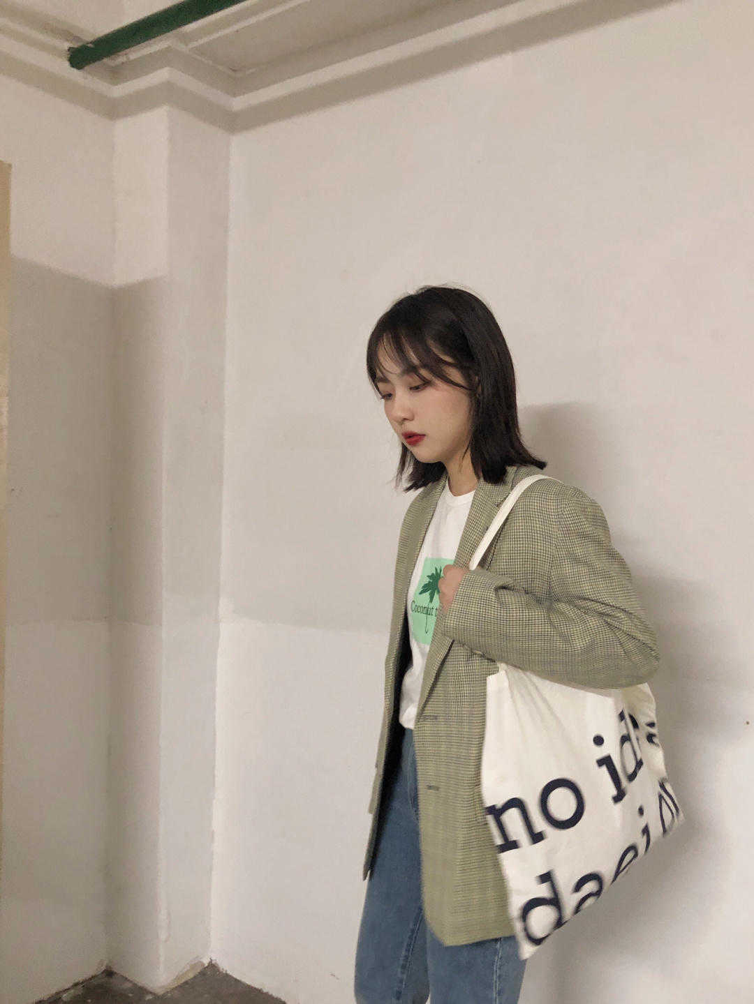 懒人|不费脑子的穿搭来了,这样穿照搬都很美,懒人穿搭高级又优雅