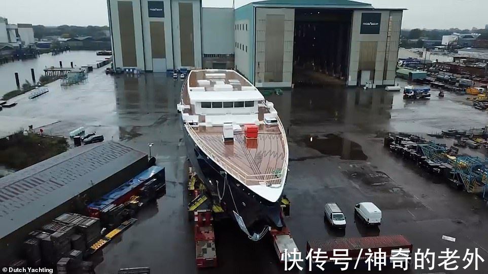 大游艇|贝索斯5亿美元造大游艇，可1.6万公里不加油，造船方不乐意证实