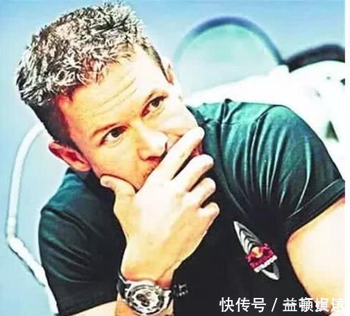 跳伞 还记得从4万米太空跳伞回地球的他吗引起全球轰动,现成这样