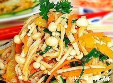 金针菇配一宝，少往医院跑，多吃美容瘦身降三高，营养价值非常高