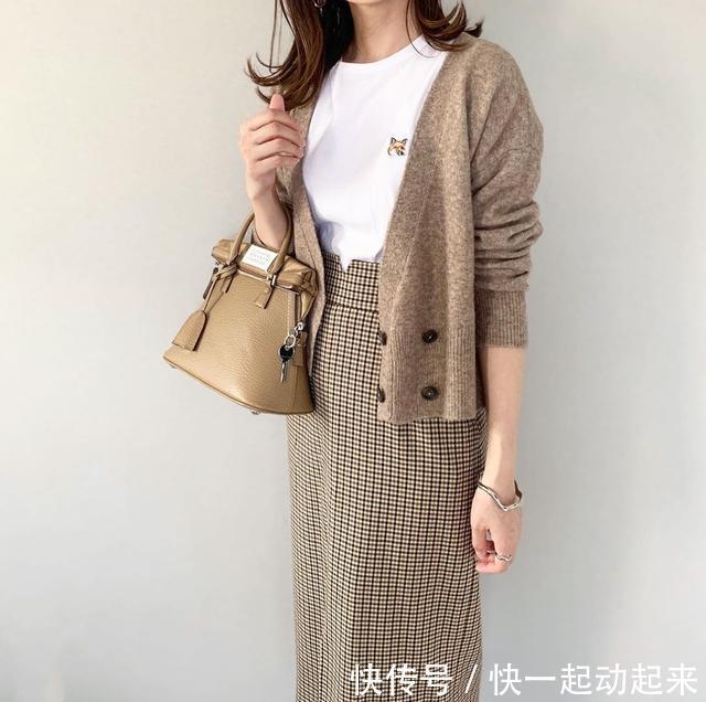 乱穿|不要乱穿基础款,通过针织衫+半裙解析细节,每条都是重点