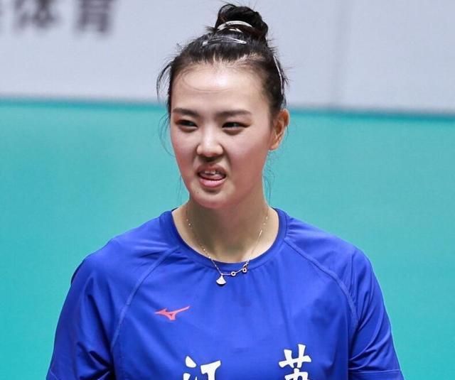 得分王|李盈莹返回天津被献花!八战236分成全运会得分王,效率压张常宁