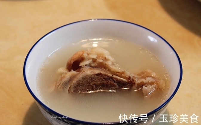 爸爸下厨做的晚餐，普通食材美味下饭，比在饭店吃还解馋