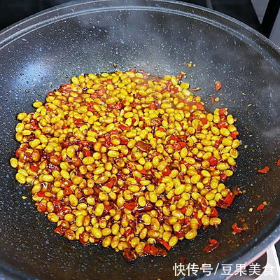 可口好上手的自制黄豆酱，再也不担心吃不上饭了