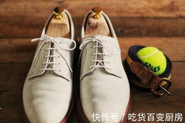 white 到底是什么人，敢穿白皮鞋！