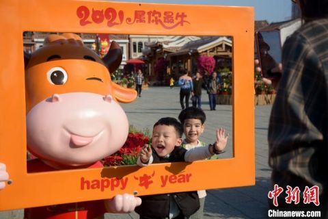 老年|福建漳州古城:一条老街,连接着两岸