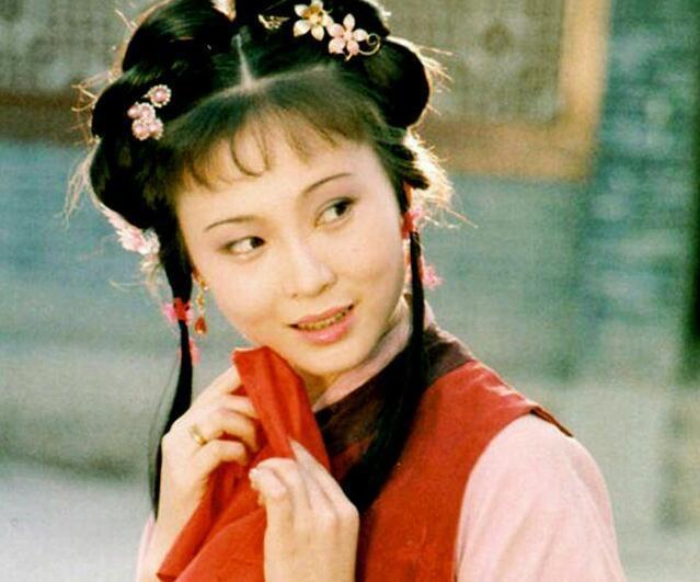 晴雯$红楼梦:小红身上的四种高素质,让她从贾府群芳中脱颖而出