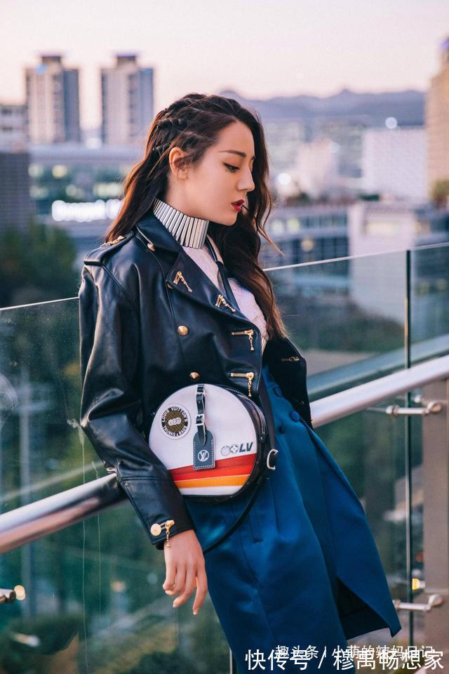 马尾 女人别再披头散发了,很显老!今年流行这5种发型,减龄显脸小