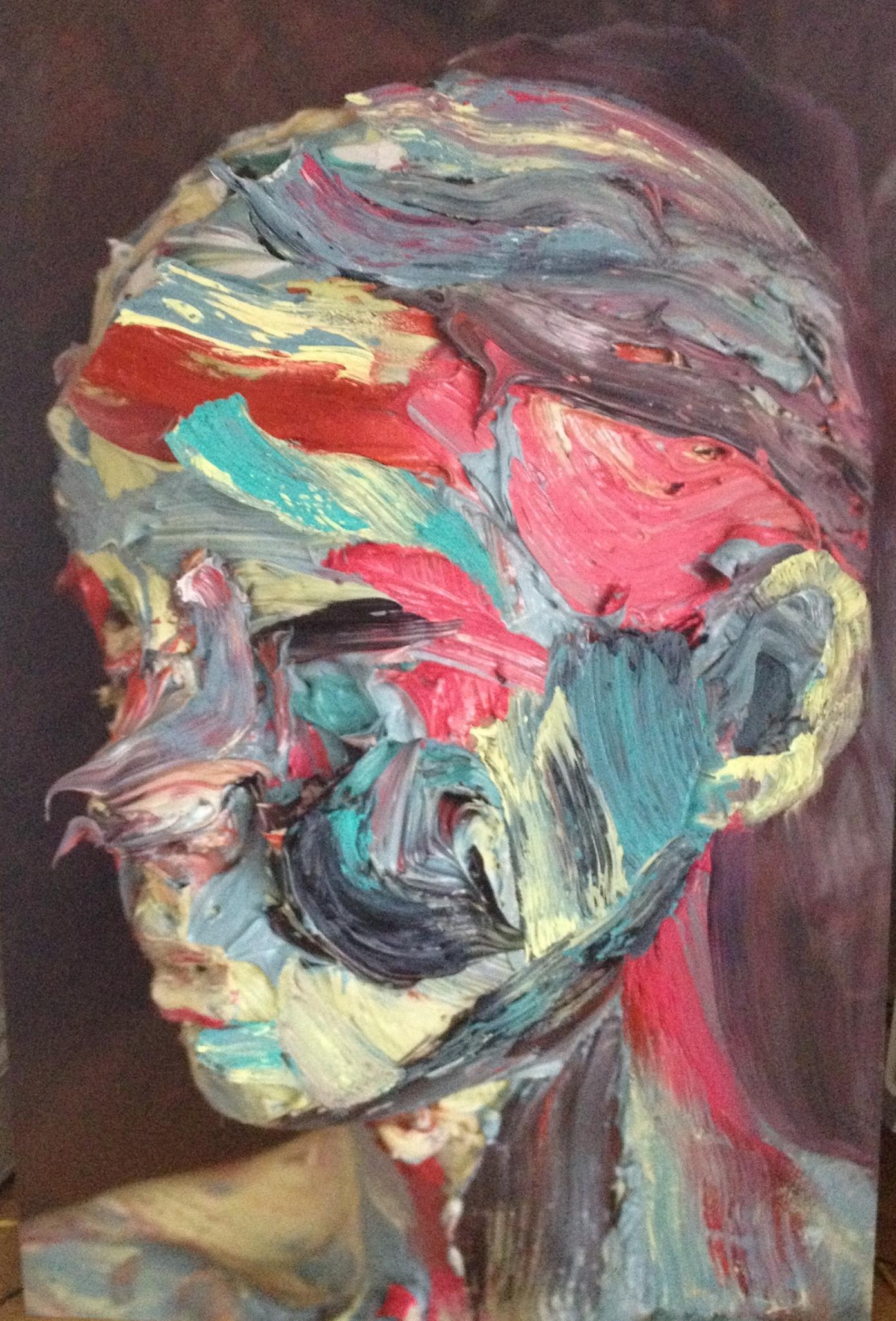 索菲·德里克@你见过在画布上画画的，可你见过在自己头上画油画的吗