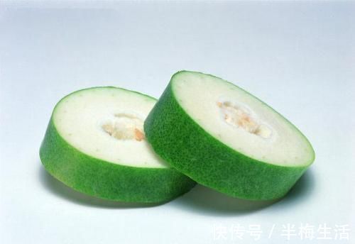 白皮|买冬瓜时，挑白皮还是挑黑皮的？老菜农说漏了嘴，以后别再乱买了