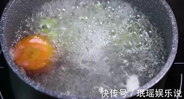 土豆|土豆别再炒了！煮一煮，搅一搅，做法超简单，宝宝抢着吃，吃光了