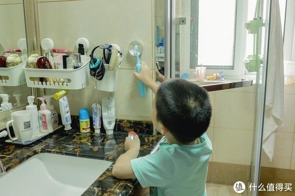 刷牙|小猪搞机的评测 篇一百零一：宝宝不肯刷牙怎么办？或许你该给他试试电动牙刷