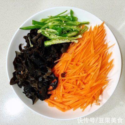 肉丝|周末超美味的鱼香肉丝来袭,还不快吃