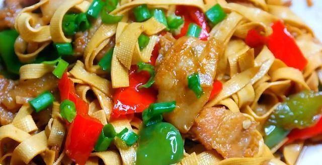 豆腐皮这样做实在太好吃了,吃一次就念念不忘,全家都爱吃