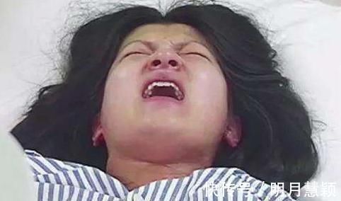 心理状态|顺产进行时，产妇突然疼哭说有东西夹到我了医生吓我一跳