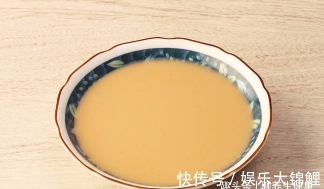 营养物质|医生提醒:女人更年期后,少吃这3样食物,或能远离“黄脸婆”