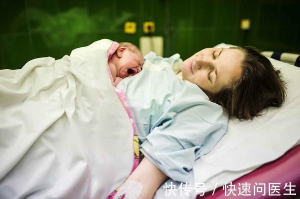 产妇|剖腹产真的比顺产轻松吗?产妇在3个时刻,会痛得咬牙