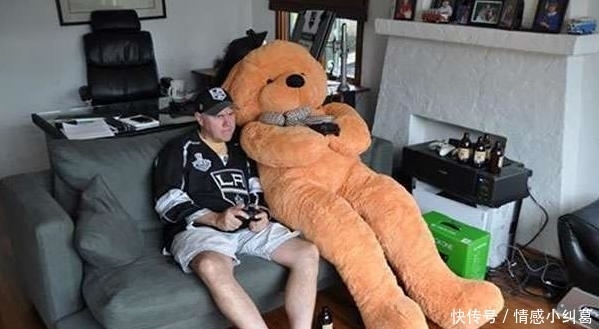 子购买|美国网友晒出自己遇到的各种不靠谱网购,买台电视收到木板