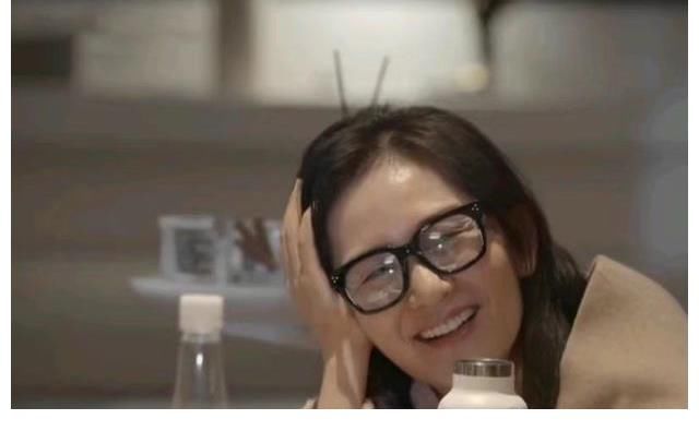 朋友请听好:谢娜数次表现低情商,何炅拼命护短,董子健就没惯着