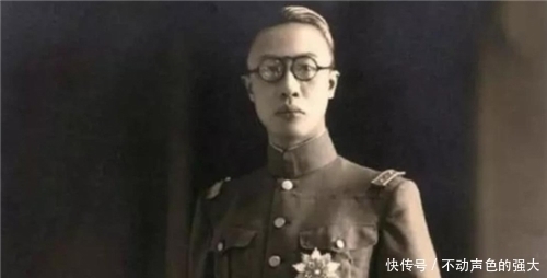 夜壶|溥仪晚年游故宫,看见导游讲解一名贵花瓶,他笑道那是皇帝夜壶