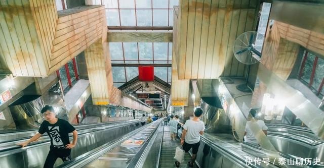 防空洞|除了地面的摩天大楼!重庆地底深处,还有一个更为庞大的隐秘世界