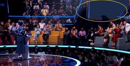 《吐槽大會》提詞器曝光，曾遭相聲名家砸掛，扯開了行業遮羞布？