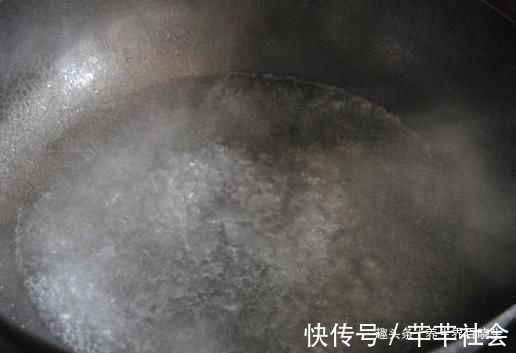 这样煮一碗水，不管啥咳嗽，流鼻子，一用就好，好过止咳药！