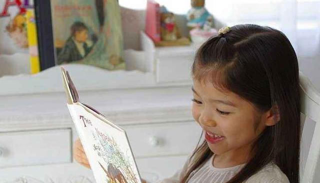 家长|熊孩子开小差,在名人画上动“手脚”,老师杜甫都被你气活了