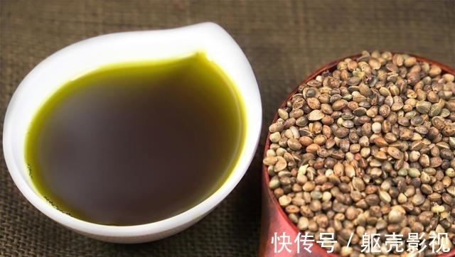 玉米|26岁女子常年便秘，肠道坏死，医生：这3种食物是“清粪高手”，不妨常吃