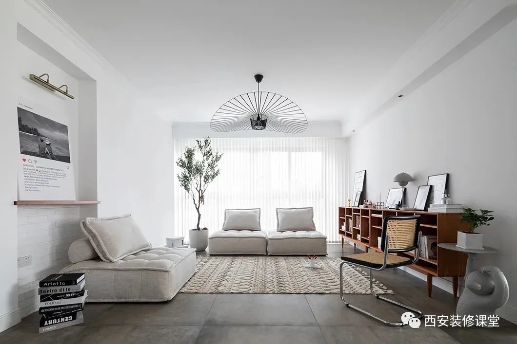 极简|130㎡开放餐厨，通铺瓷砖，打造高质量住宅