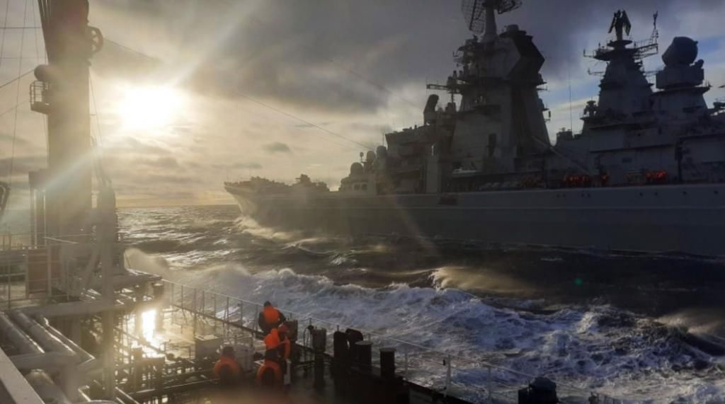 这次|万吨军舰闯入东部海域，这次俄罗斯也出手相助，对美国半步都不让