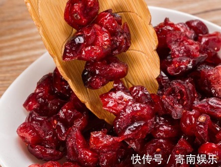 维生素聪明人都在吃3种食物,补充营养,滋润肌肤,女人吃了更年轻!