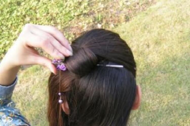 古装头发怎么扎好看？只需几个步骤，打造一款时尚古装发型