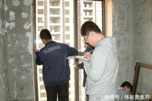 断桥铝|封阳台别再犯傻了，这些猫腻都不懂，难怪比别人多花几千块！